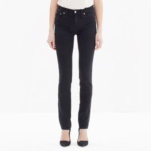 Madewell highwaisted, straight cut jeans (size 25)